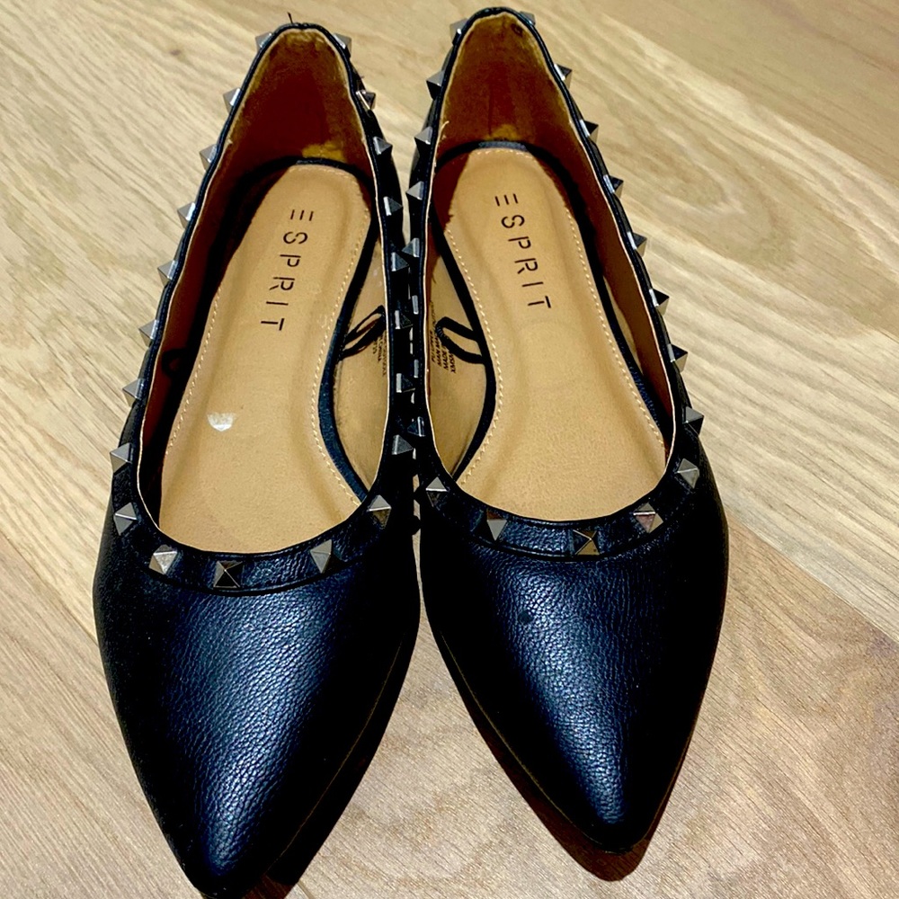 Ballet flats